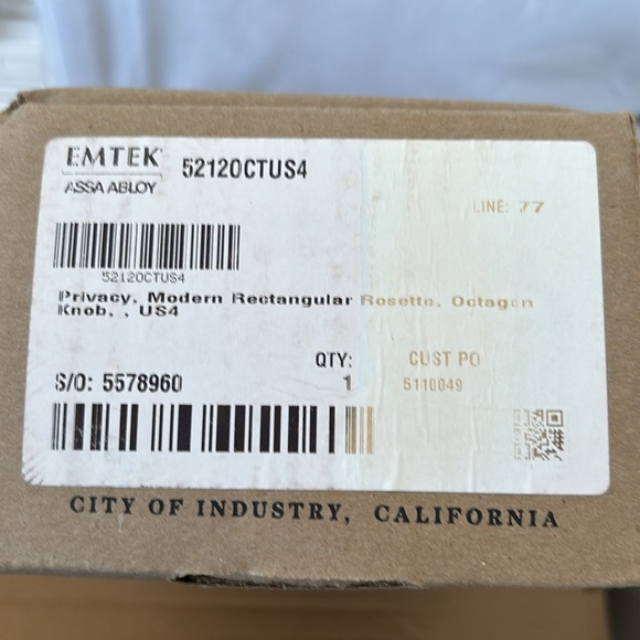 Emtek Assa Abloy - Modern Privacy - Rectangular Octagon Knob US4 - Satin Brass - Picture 6 of 9